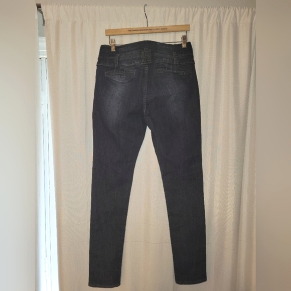 Jeans - Picture 3 of 7